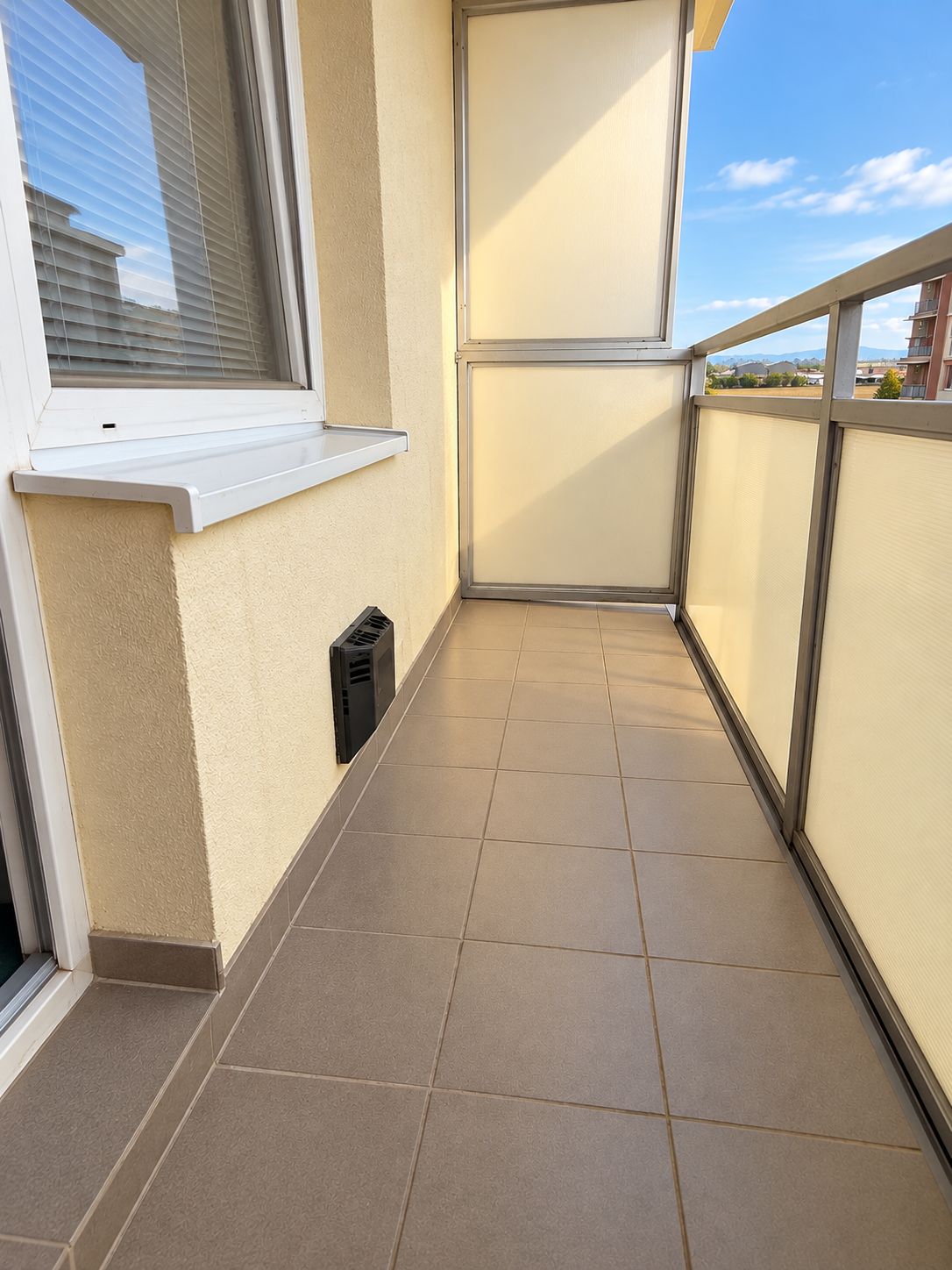 balkon na portál.png
