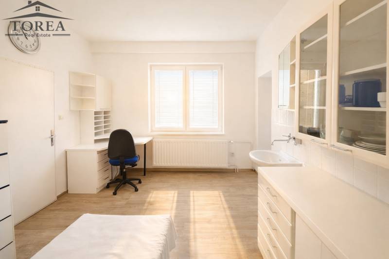 ChatGPT Image 4. 3. 2026, 13_01_08.png